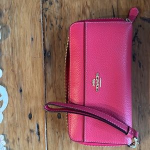 Authentic Coach Zippy wallet with wristlet strap